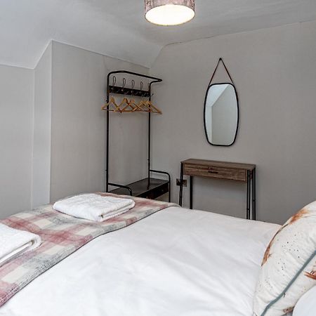 Character Townhouse In Town Centre & Superb Views Villa Dolgellau Eksteriør billede